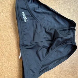 Size 30 black speedo